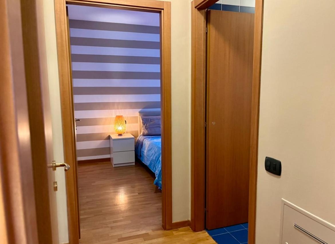 Bergamo Bilocale Nuovo In Centro 4 Posti Letto Apartment Exterior foto